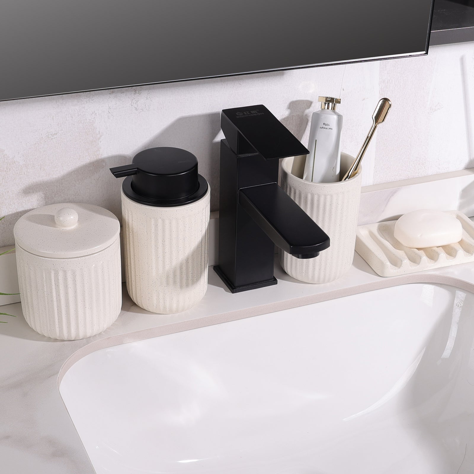 Foaming Bathroom Set 4-piece by BosilunLife